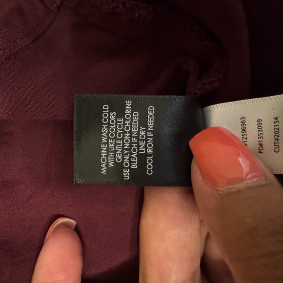 Torrid Women’s Wine Tasting Long Bell Sleeve Blouse Size 5X Burgundy - Picture 7 of 7